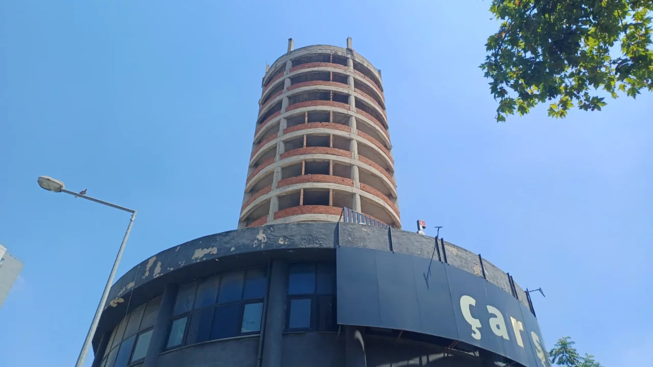 Bursa'nın en tartışmalı binalarından biri satılıyor! Değeri 13,5 milyon dolar