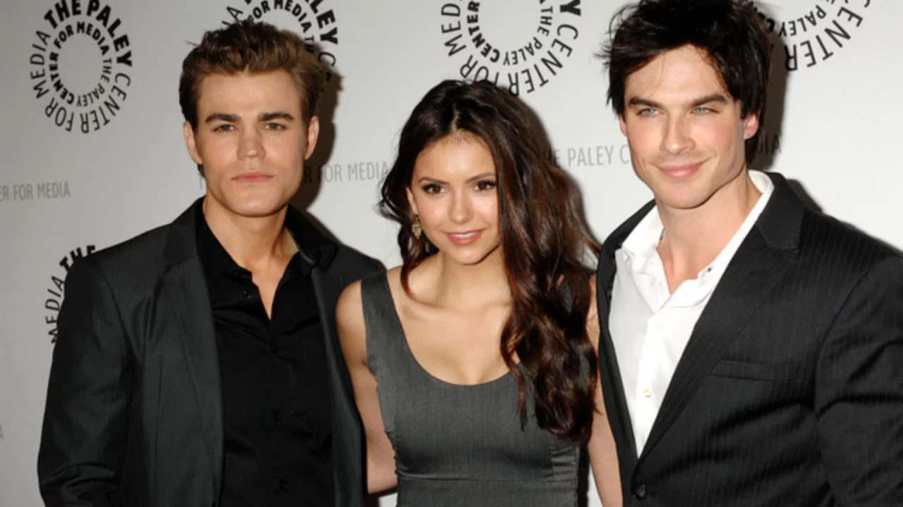 Paul Wesley ve Natalie Kuckenburg evlendi: &Uuml;nl&uuml; &ccedil;ift d&uuml;ğ&uuml;n kareleriyle mutluluklarını paylaştı