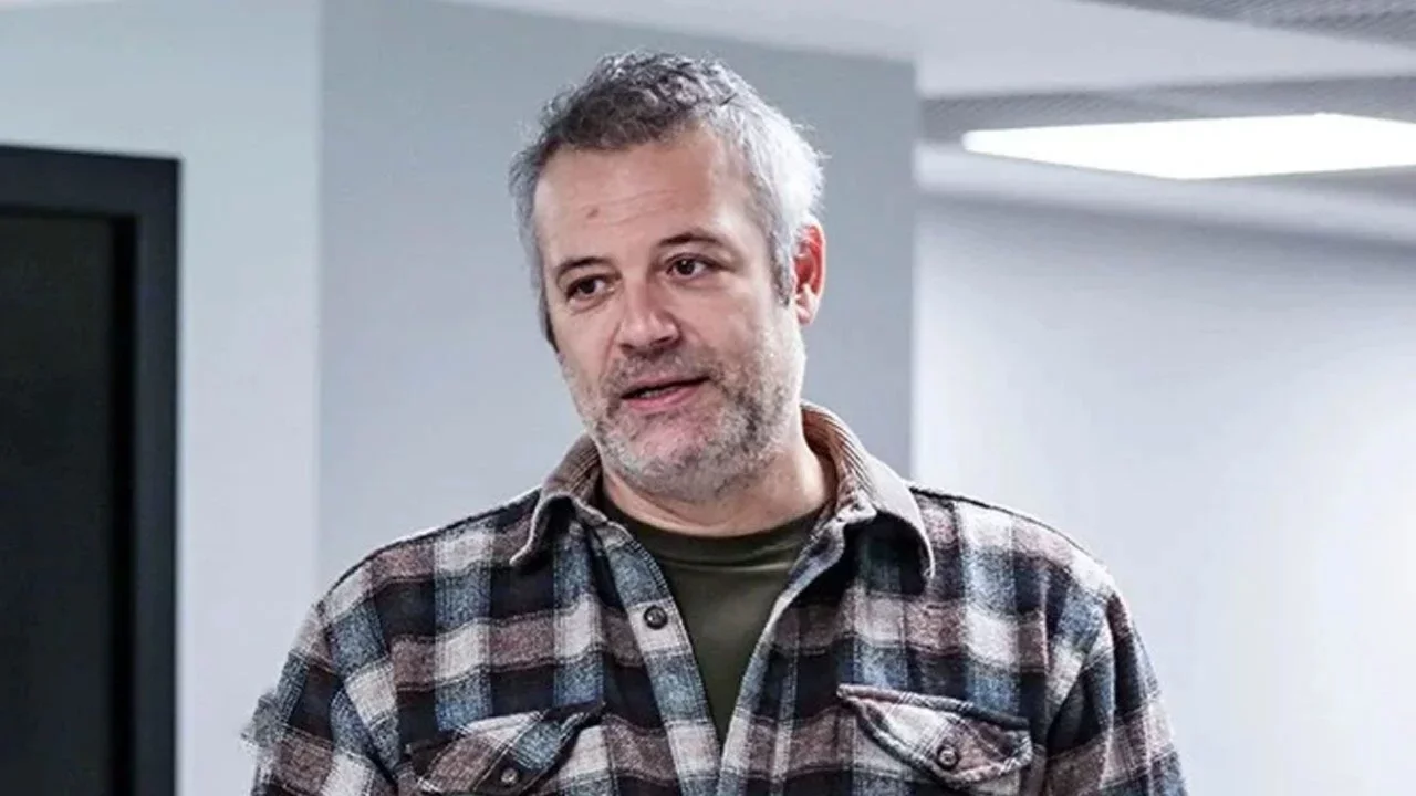 Oyuncu Levent &Uuml;z&uuml;mc&uuml; hakkında adli kontrol kararı...