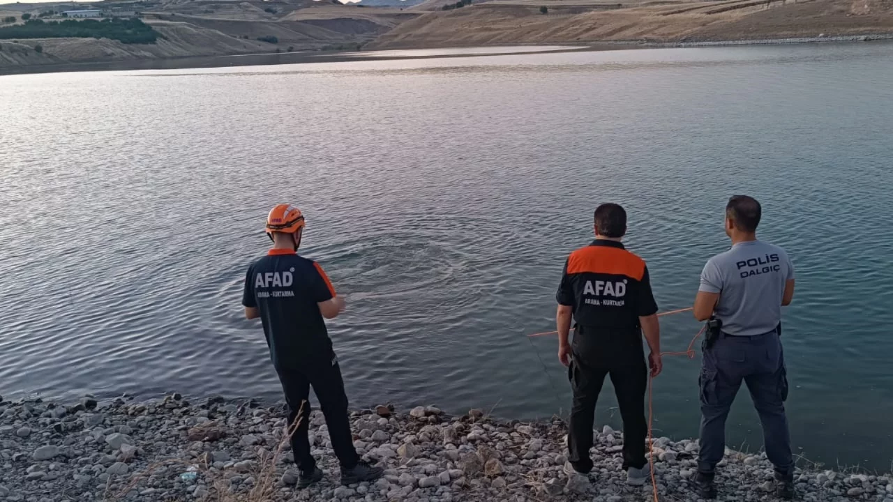 Keban Baraj Gölü'nde kaybolan 18 yaşındaki gencin cansız bedeni bulundu
