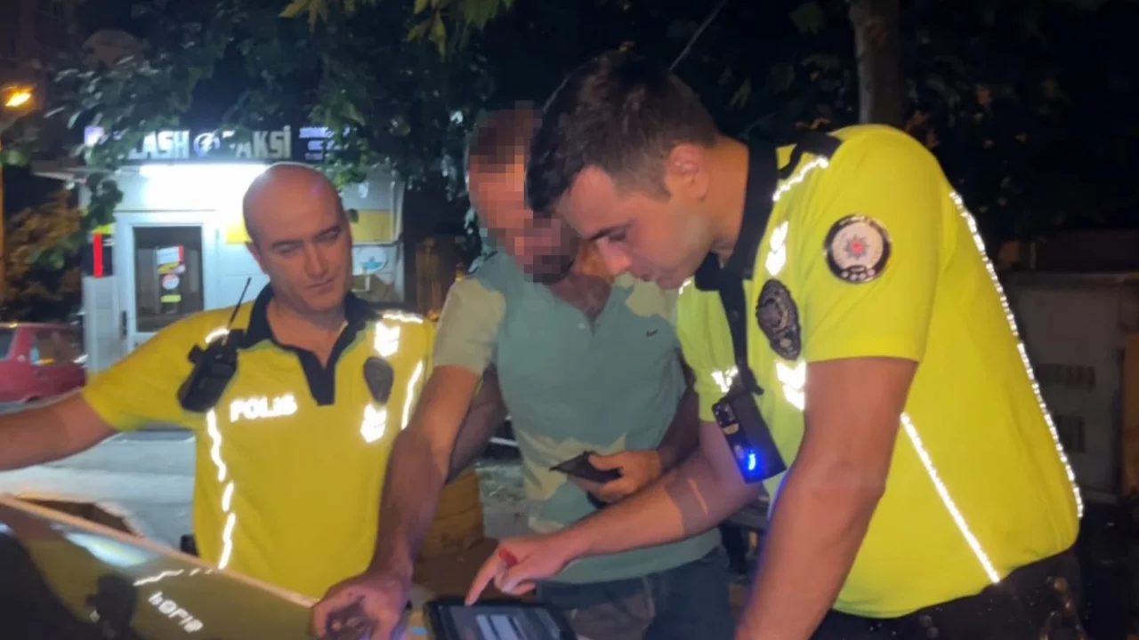 Bursa'da zil zurna sarhoş bisikletli alkolmetrenin başını d&ouml;nd&uuml;rd&uuml;: 'Mercedes'imi de &ccedil;ek'