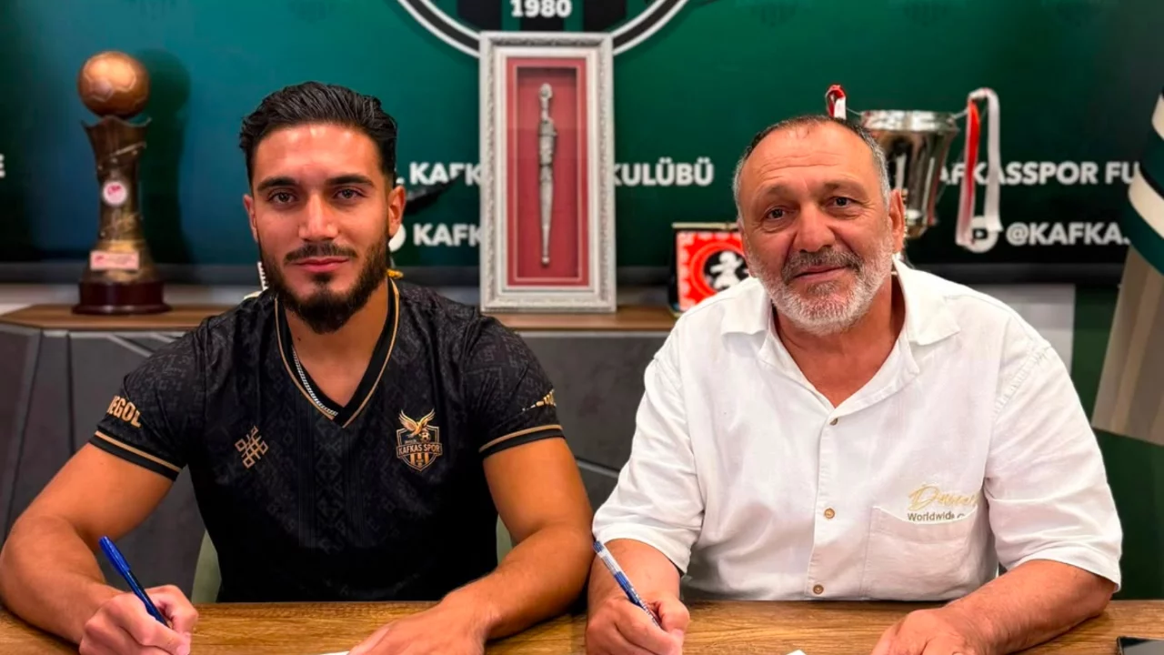 Mehmet Tanrıkulu: "Kadromuza g&uuml;&ccedil; katacak bir transferi daha tamamladık"