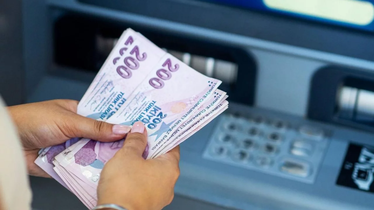 Bir dönem sona eriyor! Bu paralar artık ATM'den çekilemeyecek...