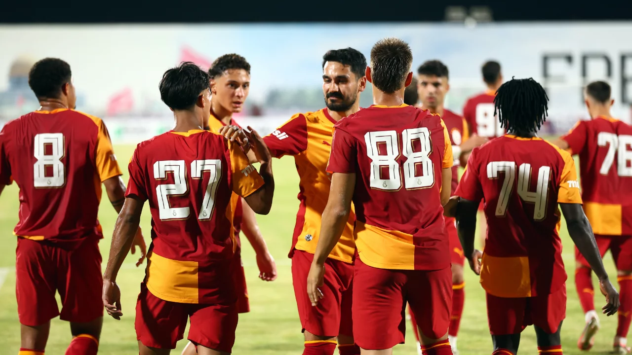 Galatasaray'dan yeni sezona golle başlangı&ccedil;! Gen&ccedil; yıldızlar g&ouml;z doldurdu