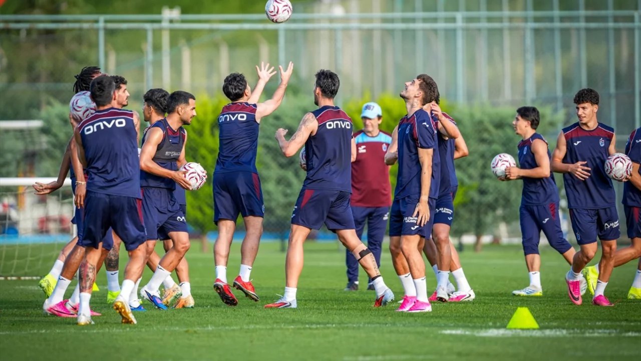 Trabzonspor'da yeni sezon mesaisi hız kesmedi!