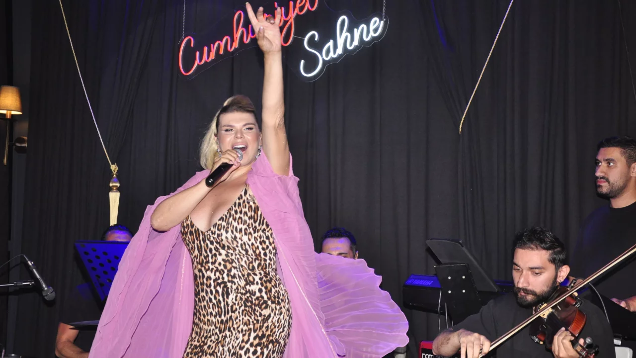 1923 Cumhuriyet Restaurant'da m&uuml;zik dolu gece