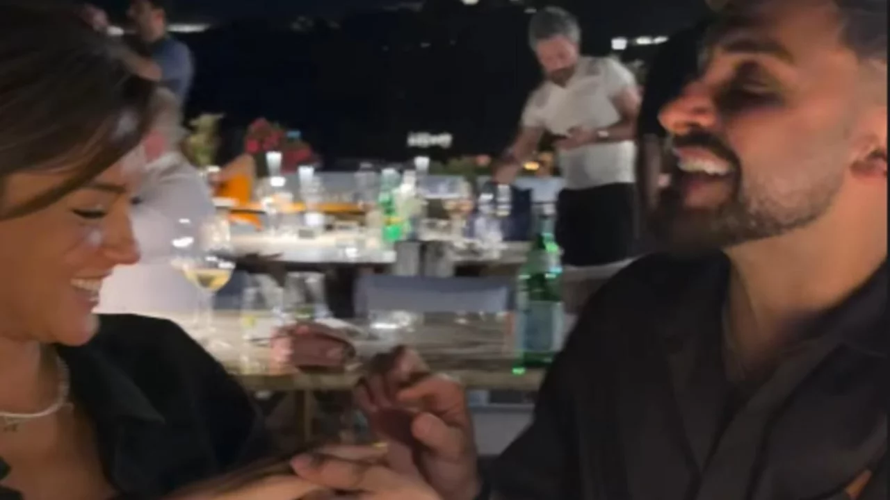 Sefo oyuncu sevgilisine evlilik teklif etti! O anlar g&uuml;ndem oldu