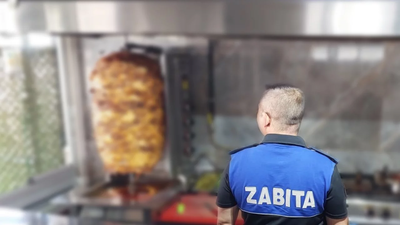 Bursa'da d&ouml;ner salonları mercek altında! 4 işletmeye işlem yapıldı