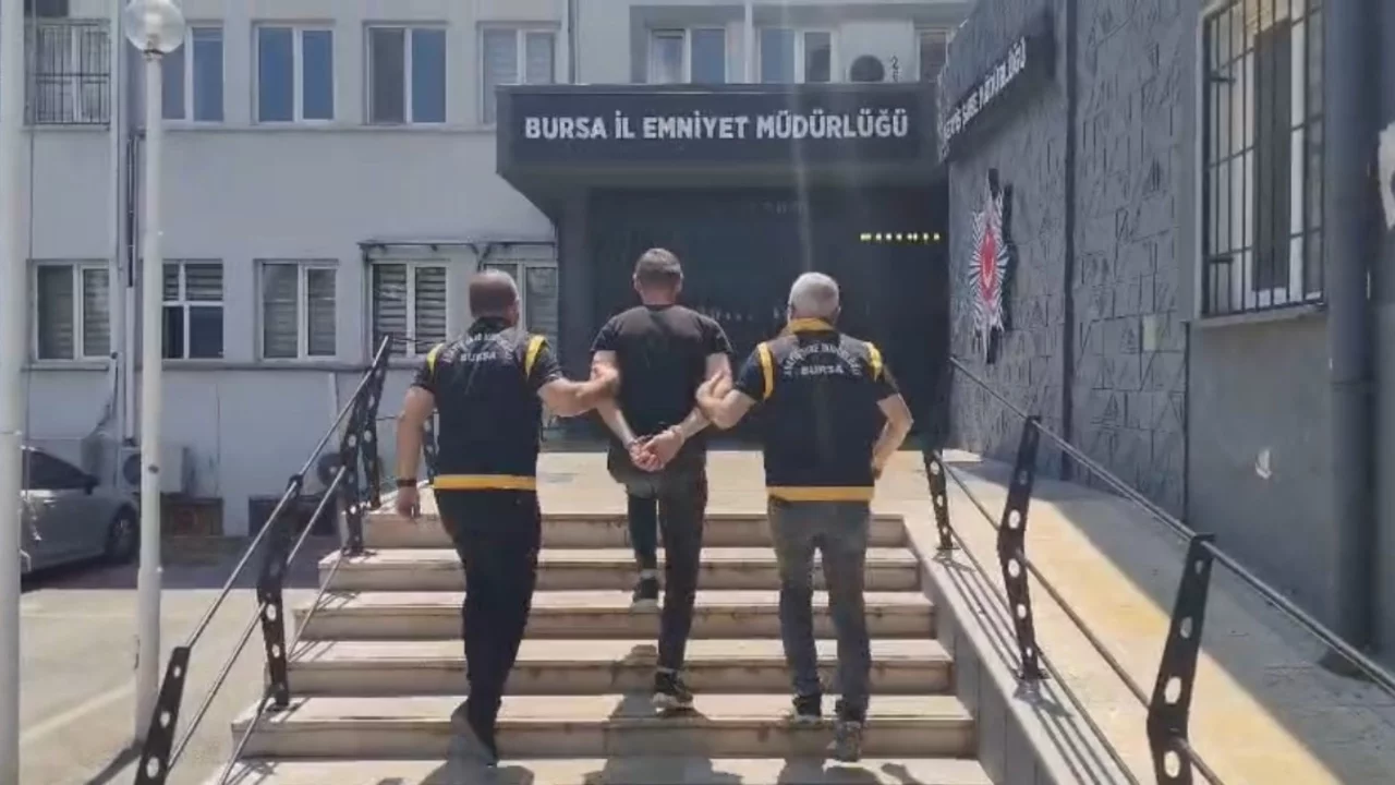 Bursa'da pompalıyla mahalleyi ayağa kaldıran ş&uuml;pheli yakalandı!