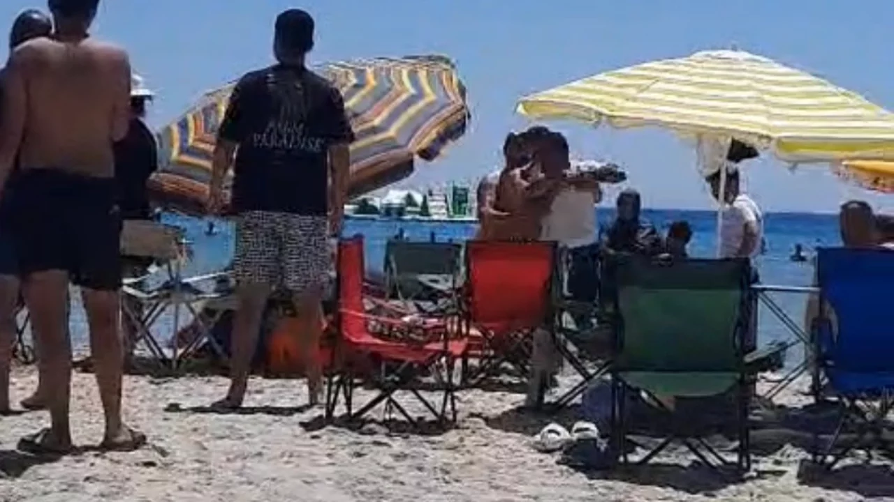 Sahil kasabasında 'Şemsiye' kavgası! Ortalık bir anda karıştı...