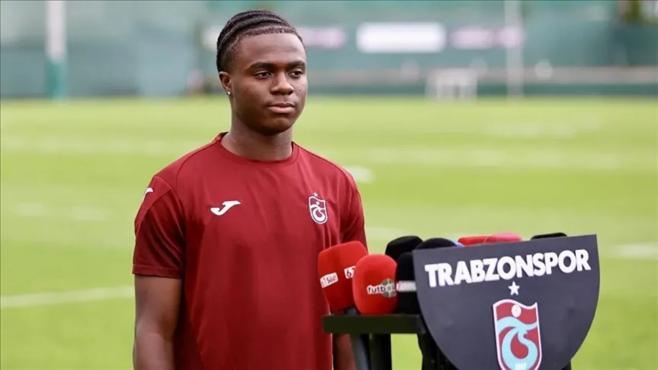 Trabzonspor Oulai'i transferini resmen duyurdu