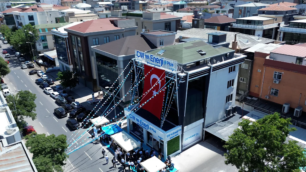CW Enerji İstanbul Plus bayisi kapılarını a&ccedil;tı
