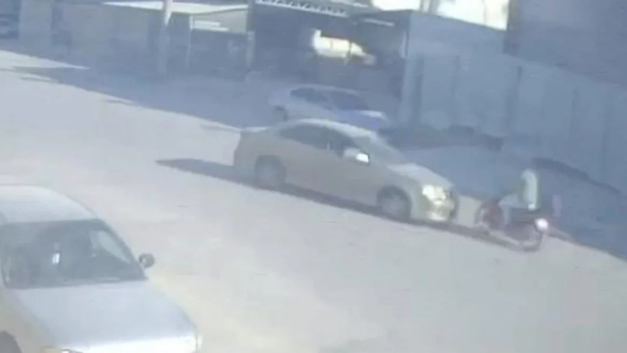 Bursa'da korkutan kaza! &Ccedil;arpışma anı kamerada