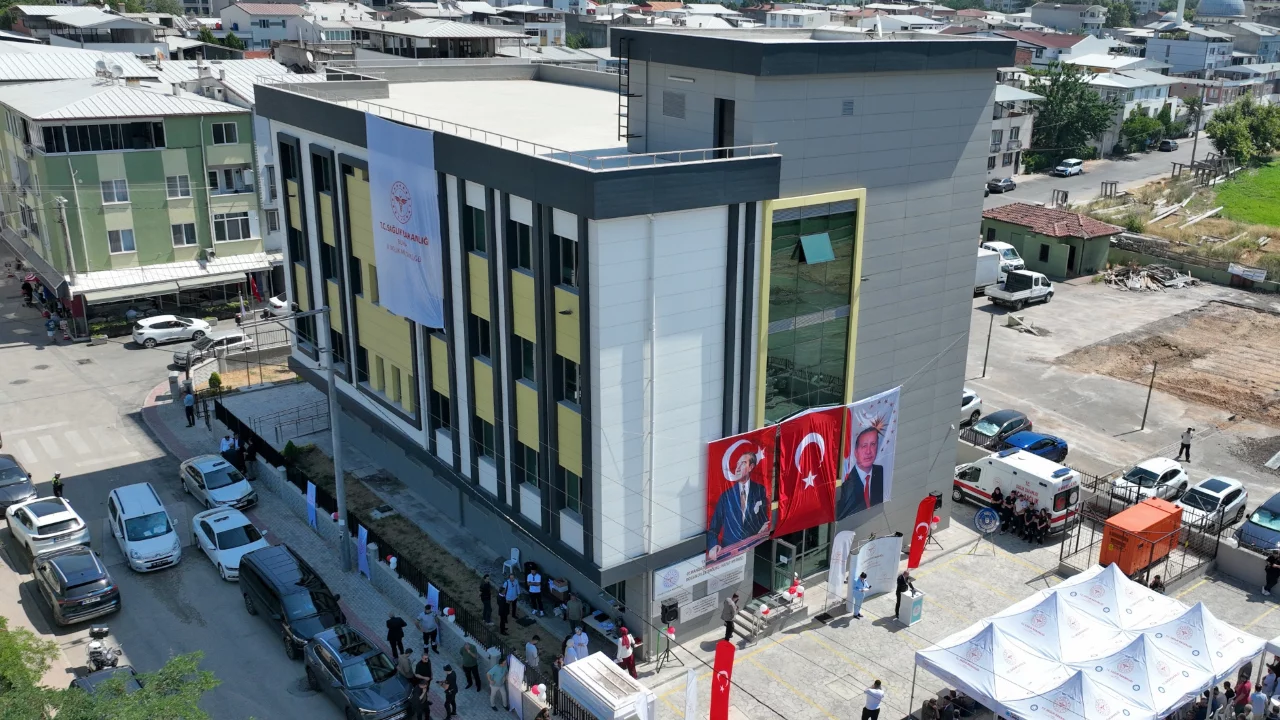 Bursa'ya sağlık alanında çifte yatırım! Yeni merkezler kapılarını açtı