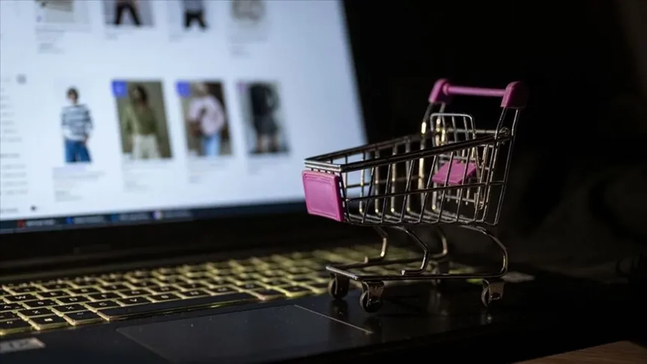 AB harekete geçti! Milyonlarca kişinin kullandığı e-ticaret devine rekor ceza