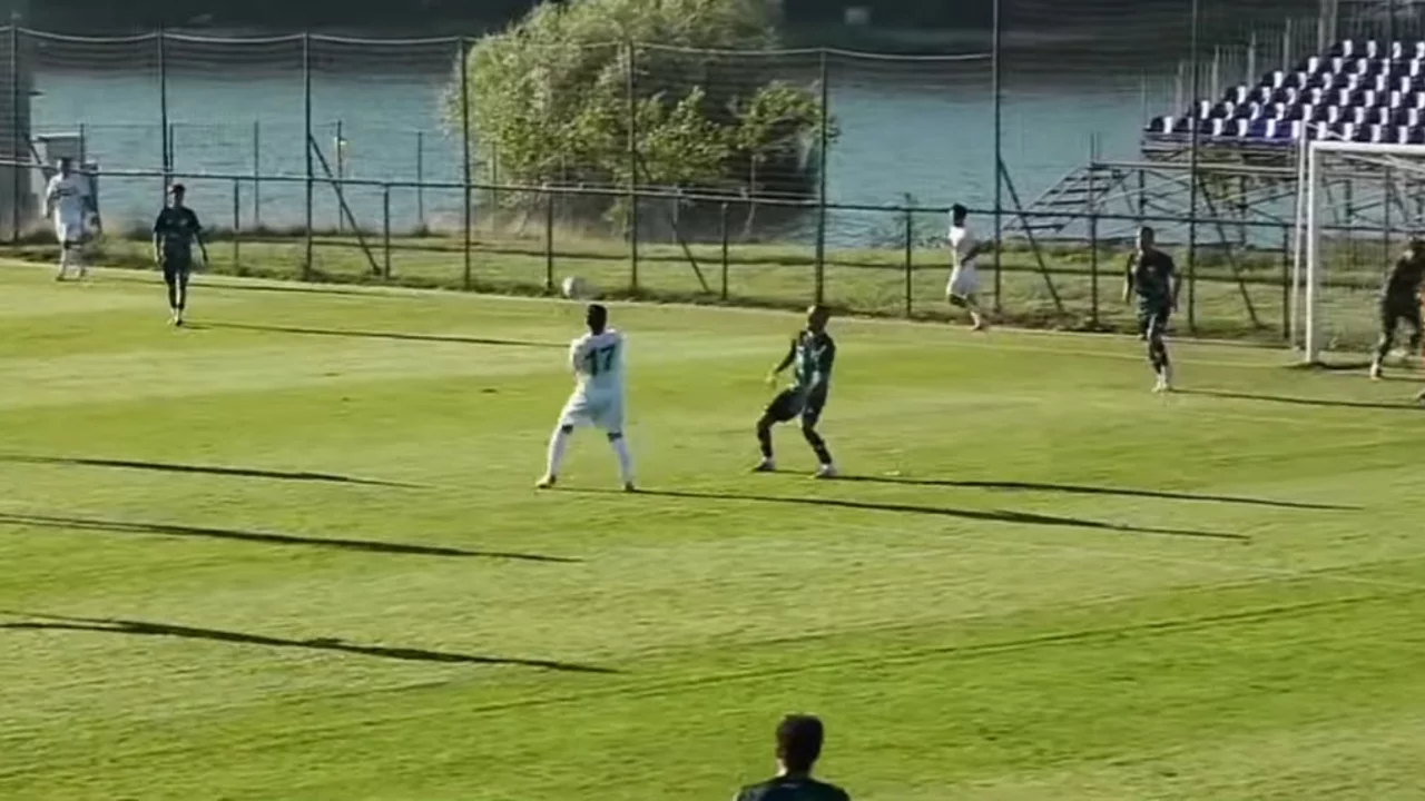 Bursaspor &uuml;&ccedil;&uuml;nc&uuml; hazırlık ma&ccedil;ını tamamladı! Iheanacho kenardan izledi...