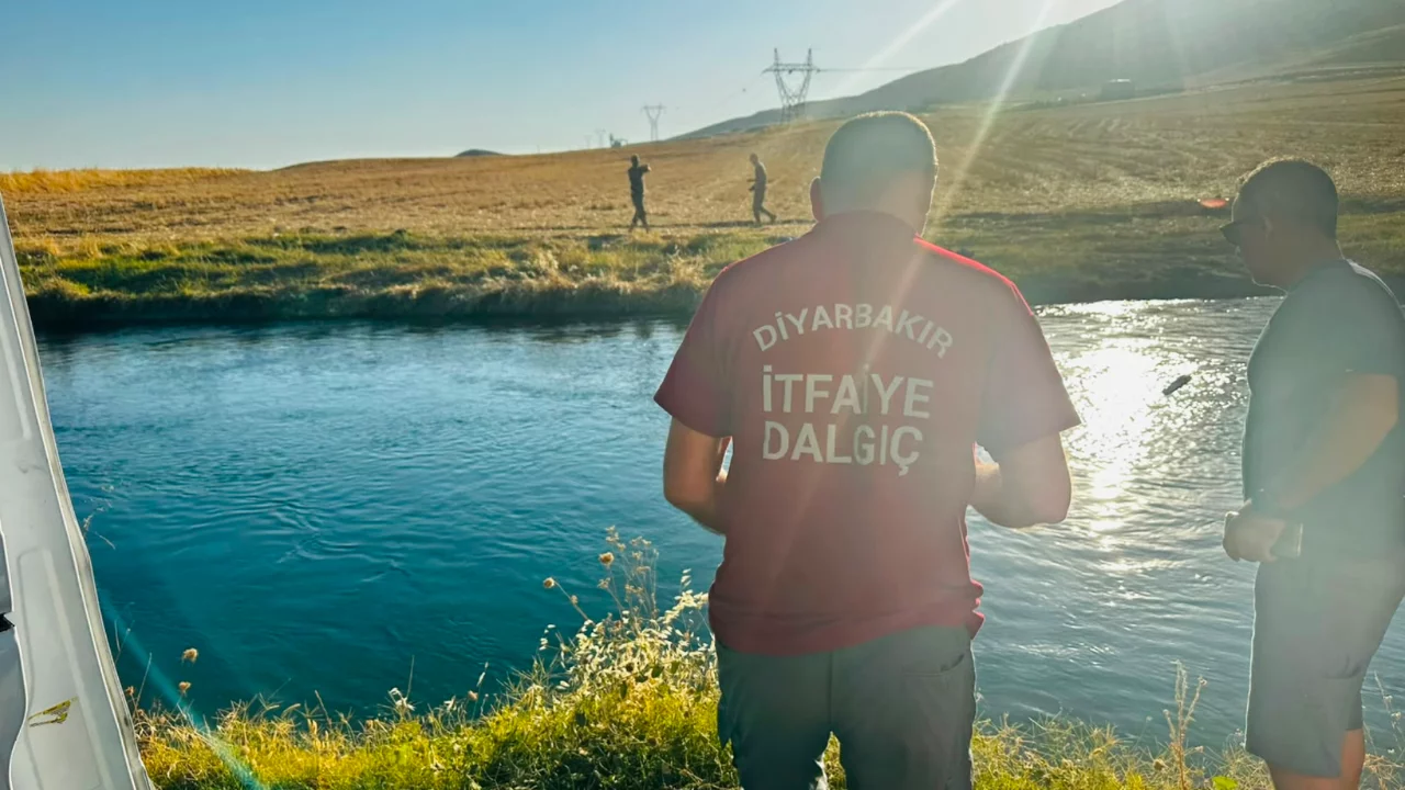 Diyarbakır'da sulama kanalına giren 20 yaşındaki gen&ccedil;ten haber alınamıyor!