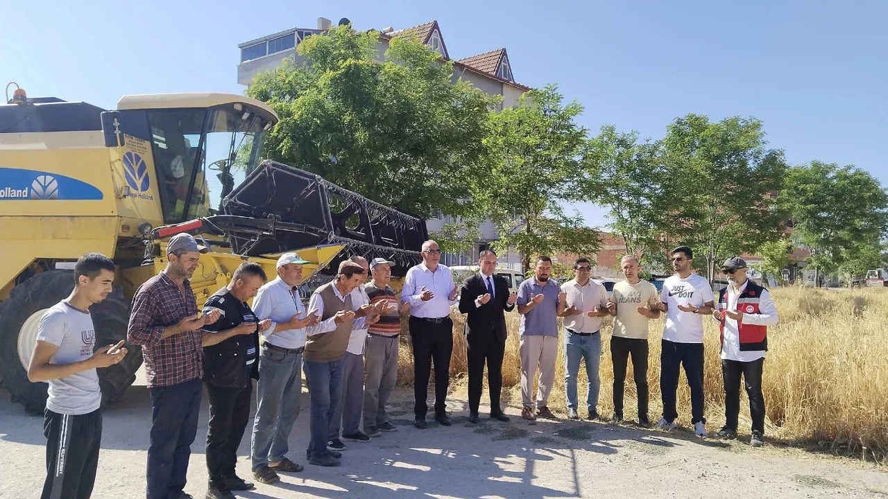 Hububat hasadı dualarla başladı