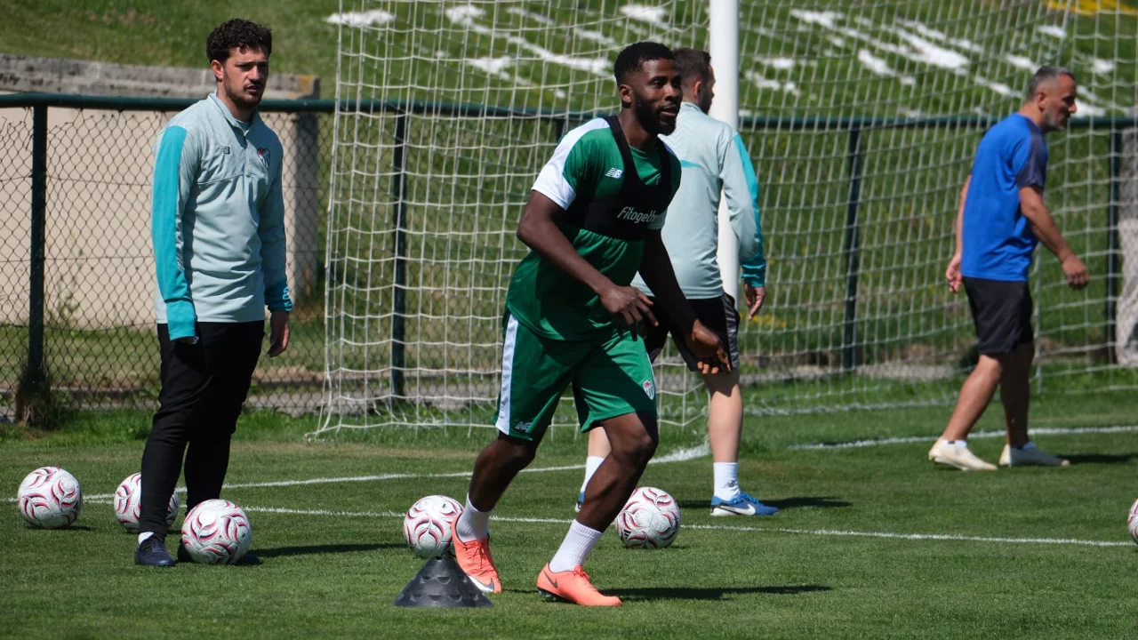 Bursaspor'un golc&uuml;s&uuml; takıma dahil oldu!