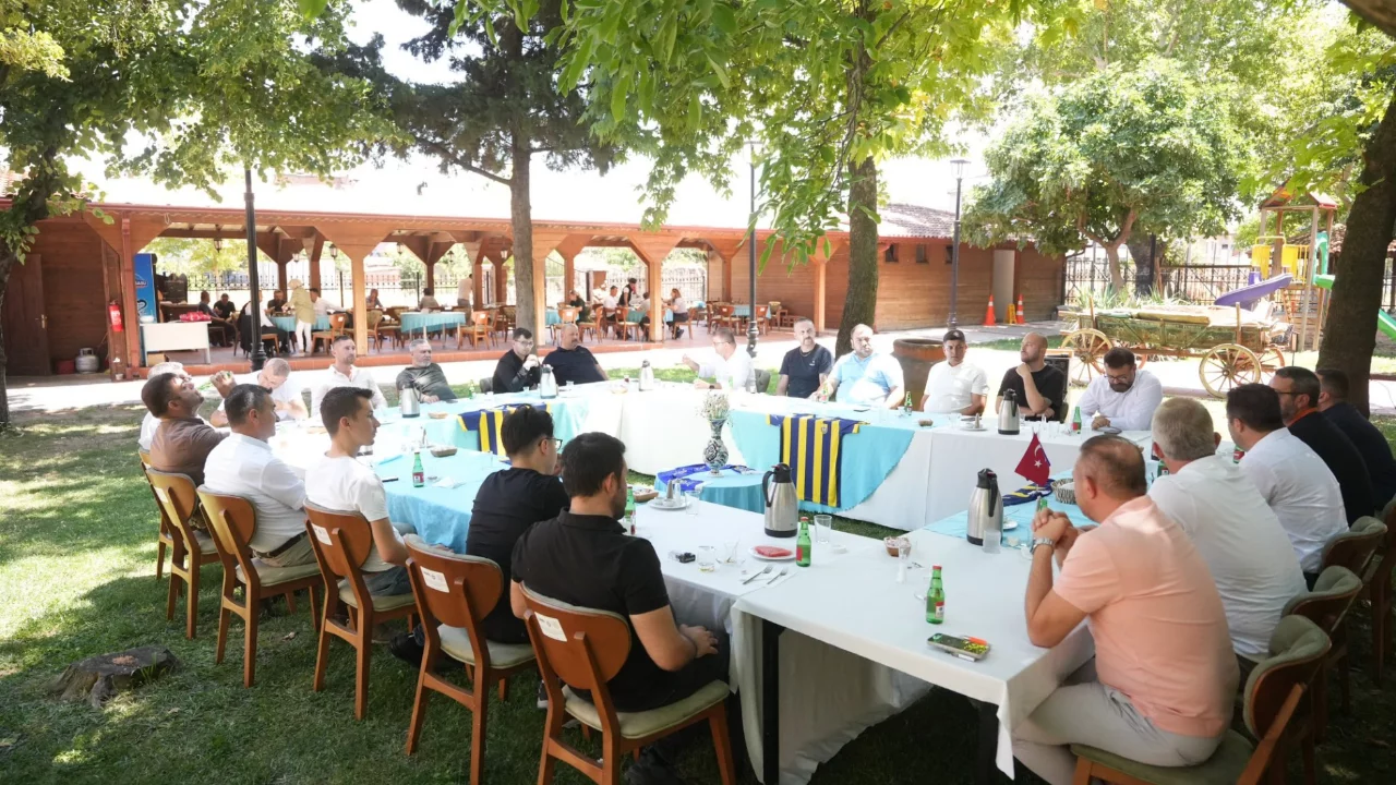 Yenişehir Belediyespor'da yeni d&ouml;nem: G&uuml;&ccedil;l&uuml; y&ouml;netim, b&uuml;y&uuml;k hedefler