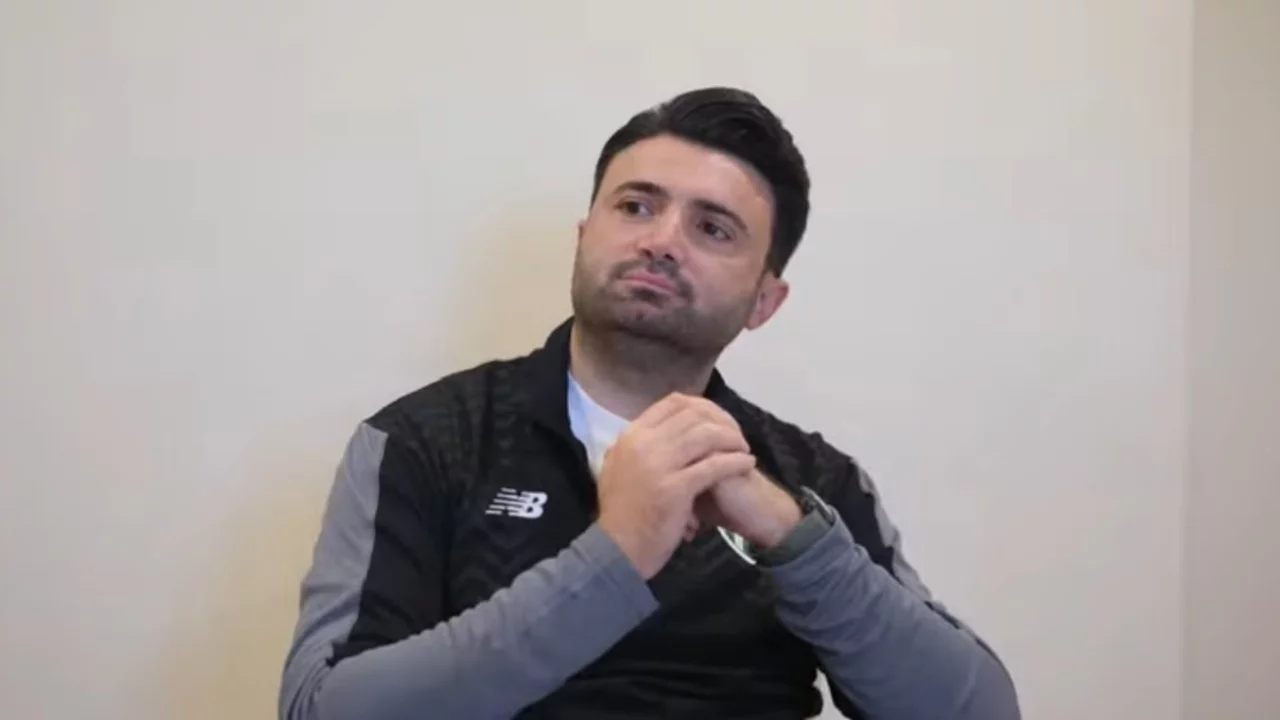 Bursaspor'da yabancı stoper sinyali! Bayramov Türk statüsünde mi oynayacak? Başkan Çelik açıkladı