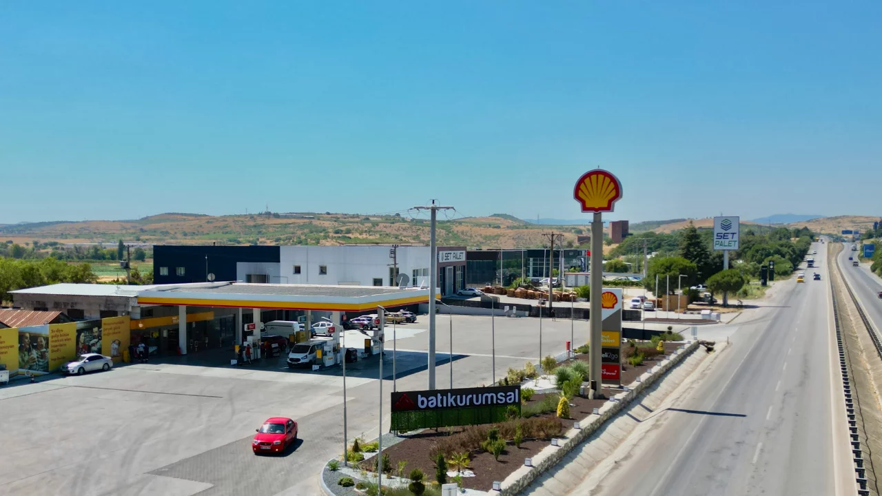 Batı Kurumsal'dan Balıkesir'e yeni yatırım! 10. Shell İstasyonu Altıeylül'de hizmete açıldı