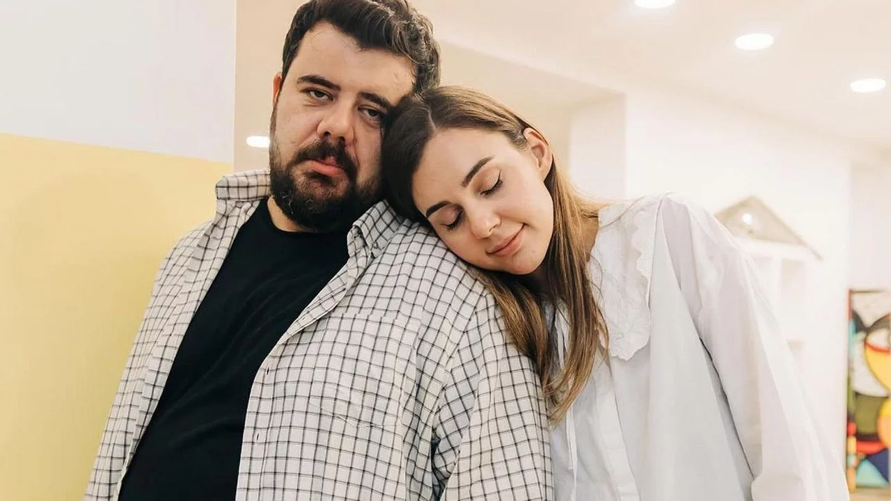 Berfu ve Eser Yenenler'den y&uuml;rek burkan a&ccedil;ıklama!