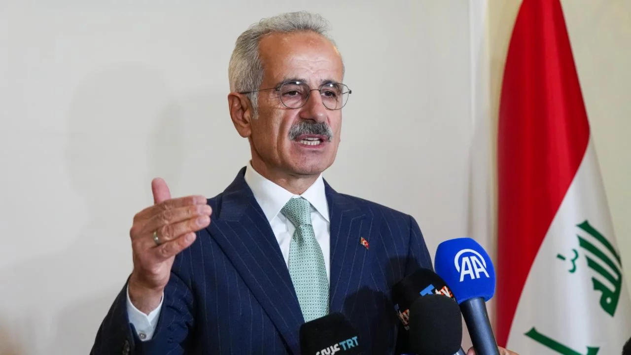 Kalkınma Yolu Projesi'nde kritik aşama! Bakan Uraloğlu'ndan bu yıl i&ccedil;in dikkat &ccedil;eken a&ccedil;ıklama