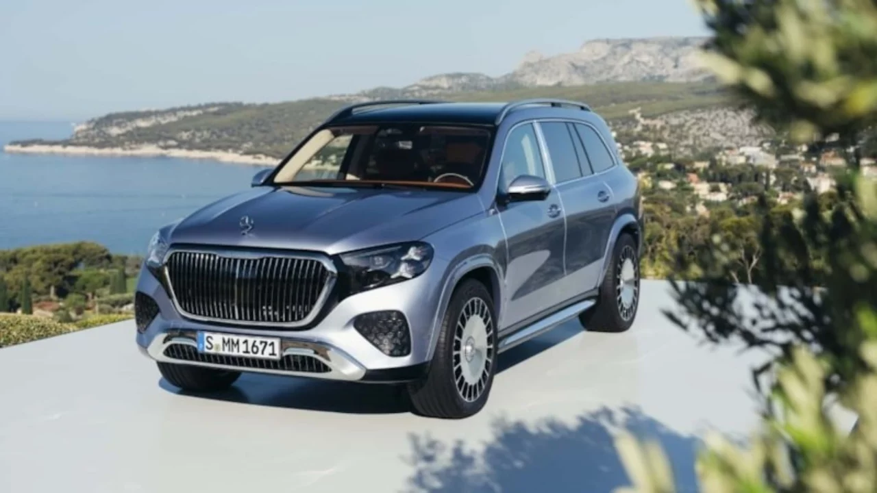 Mercedes-Benz l&uuml;ks&uuml;n sınırlarını zorlayan yeni Maybach GLS modelini tanıttı