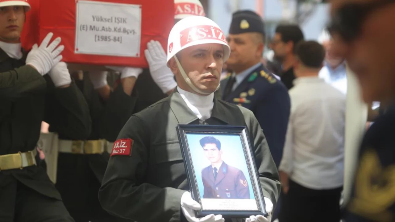 Zirve hayali acıyla bitti! Deneyimli dağcıya Bursa'da gözyaşlarıyla veda