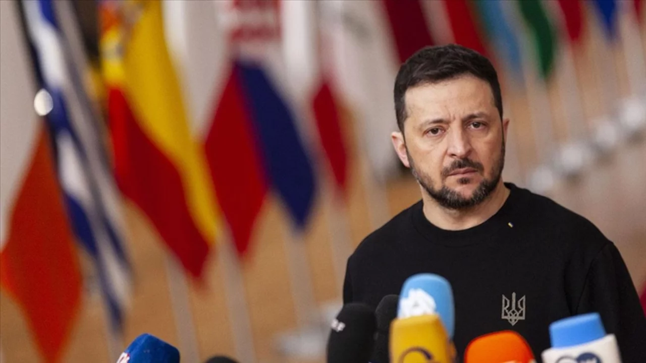 Zelenskiy Ukrayna'nın Genelkurmay Başkanını g&ouml;revden aldı