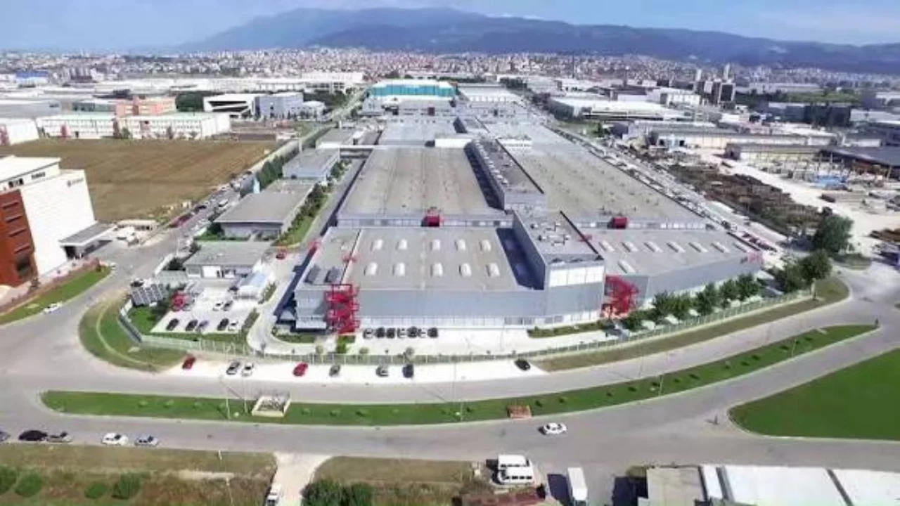 Bursa'daki dev fabrika &uuml;retime ara veriyor! Tarihler belli oldu...