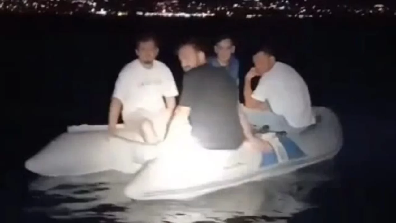 Sapanca Gölü'nde SUP board ve botlarla açılıp mahsur kalan 35 kişi kurtarıldı