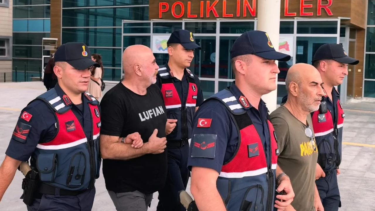 Ezel Akay ve kardeşi hakkında yeni gelişme! Adliyeye sevk edildiler...