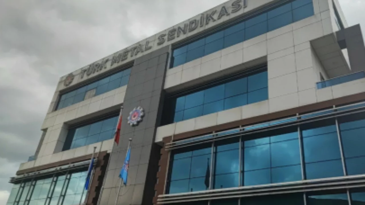 Bursa'da T&uuml;rk Metal Sendikası se&ccedil;im heyecanı! 5. Olağan Genel Kurul tarihi a&ccedil;ıklandı