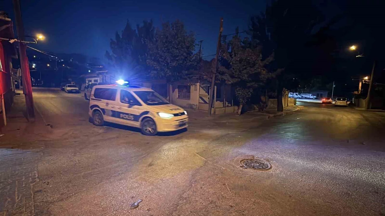 Silahlı kavganın ş&uuml;phelisi yakalandı! &Uuml;zerinde pompalı t&uuml;fek ele ge&ccedil;irildi