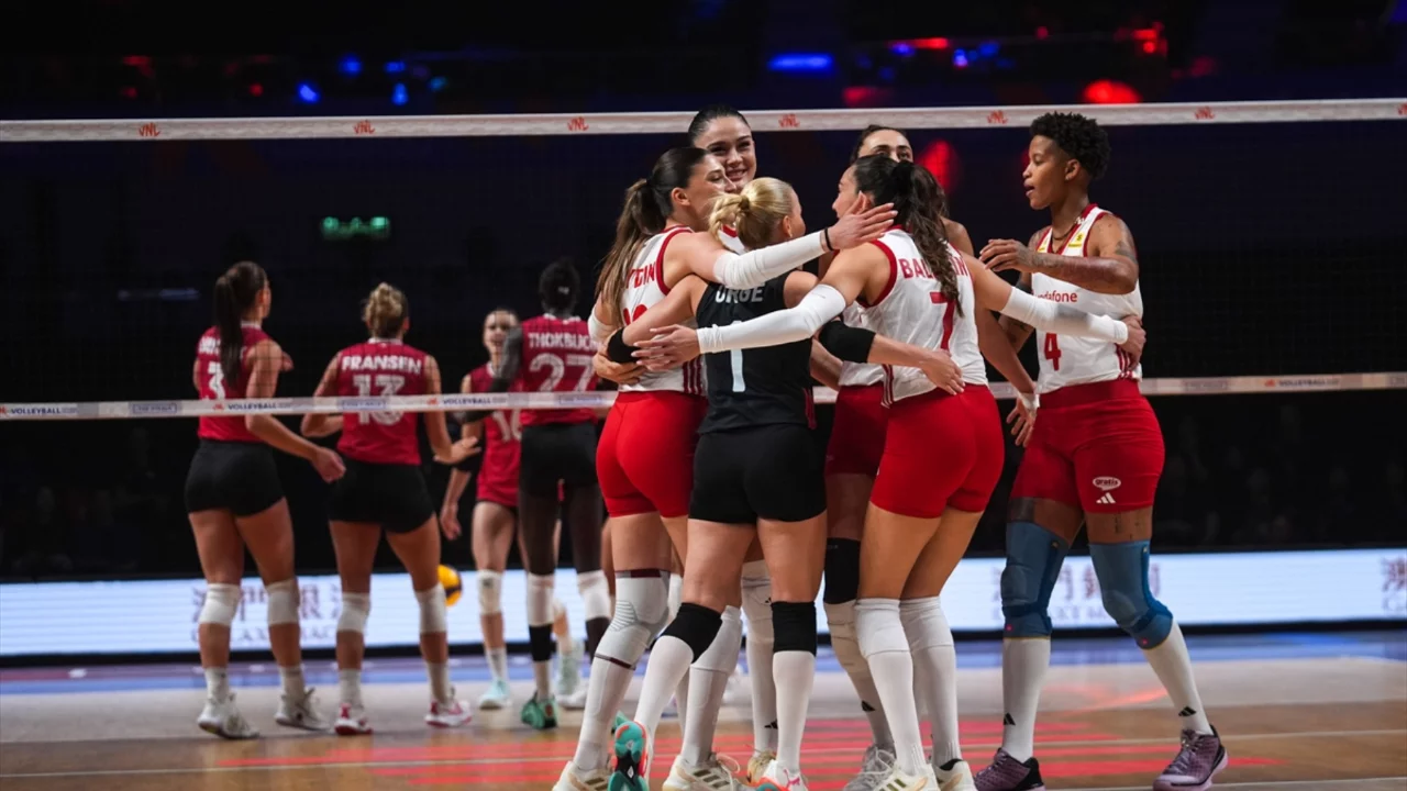 Kanada engelini aştık! Filenin Sultanları yarı final biletini kaptı