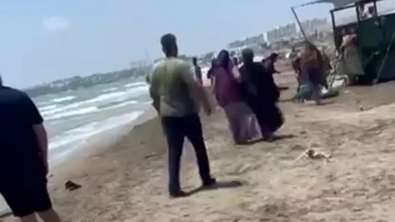 Adana'da denizde dalgalara kapılan 2 kişi boğuldu