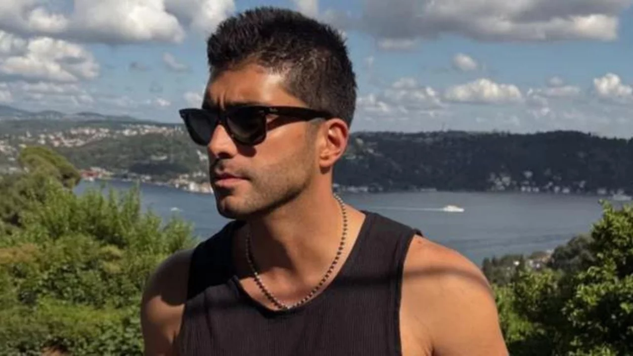 Doğukan G&uuml;ng&ouml;r'&uuml;n son hali: Kızılcık Şerbeti'nin Fatih'i Doğukan G&uuml;ng&ouml;r askere mi gitti, ka&ccedil; kilo verdi, son hali nasıl?