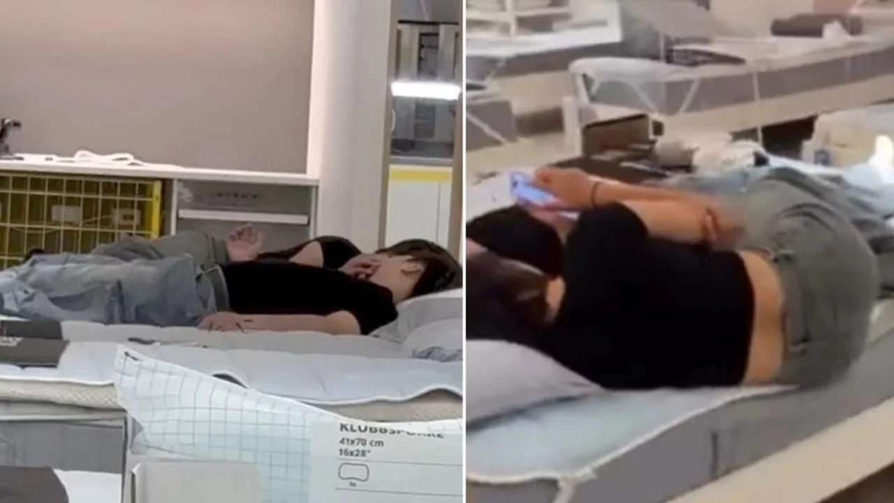 Mobilya mağazasında skandal g&ouml;r&uuml;nt&uuml;! &Ccedil;evredekilere aldırış etmediler
