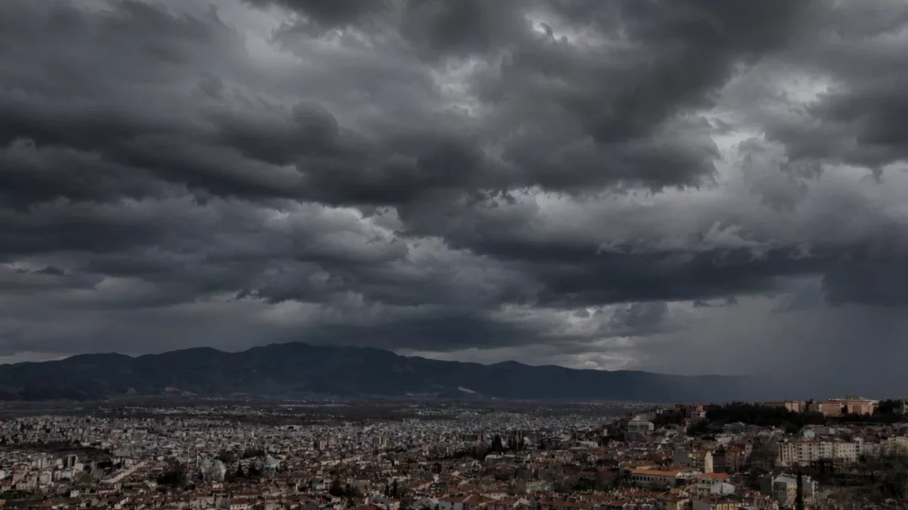 Bursa i&ccedil;in 'sarı kodlu' uyarı verildi! Tam o saatlerde bastıracak...