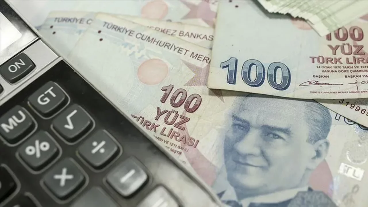 En d&uuml;ş&uuml;k emekli maaşı belli oldu! Resmi Gazete'yle y&uuml;r&uuml;rl&uuml;ğe girecek...