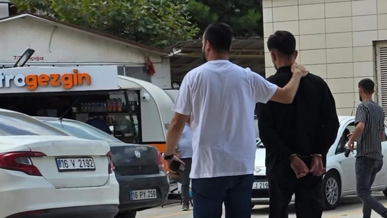 Bursa'da film gibi kovalamaca: Narkotik takibinin sonunda şoke eden manzara...