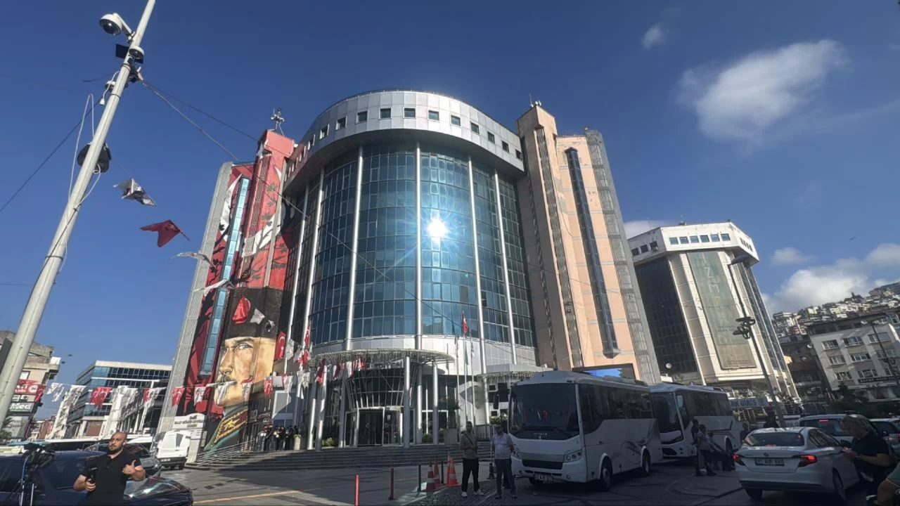 İçişleri Bakanlığı açıkladı! Belediye başkanı için görevden uzaklaştırma kararı...