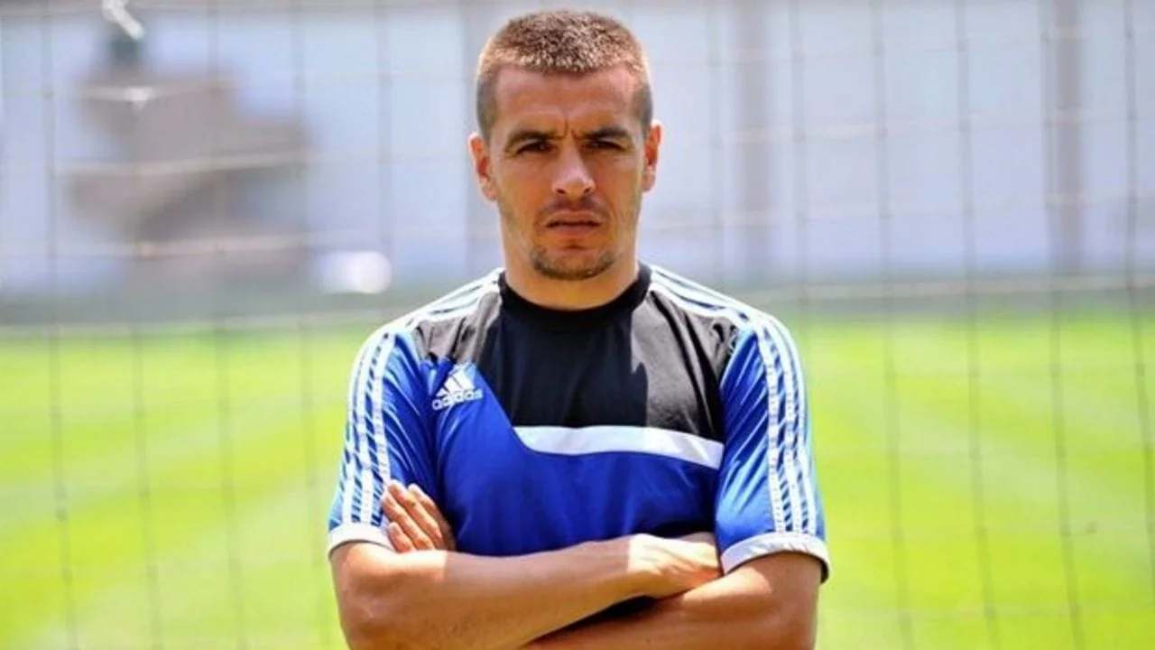 Bursaspor'un yeni pilot takımı Gemlikspor'da teknik direkt&ouml;r belli oldu