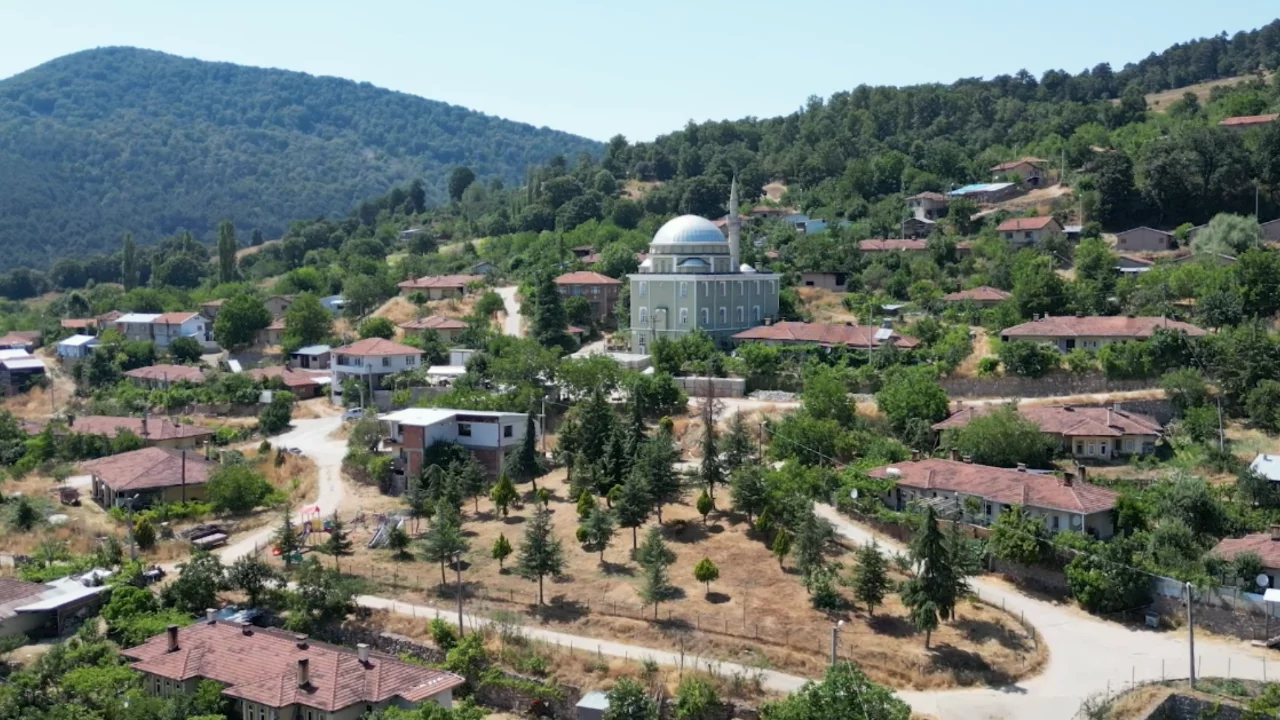 B&uuml;y&uuml;kşehir Mustafakemalpaşa'da yolları yeniliyor!
