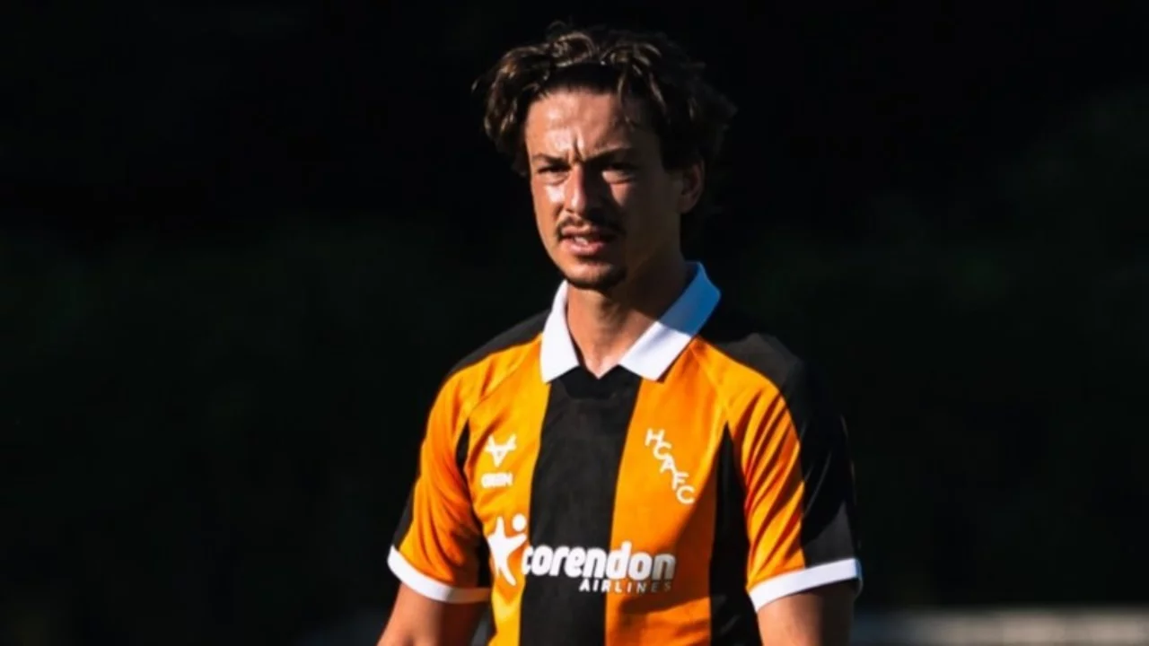 Hull City hazırlık ma&ccedil;ında Konyaspor'u farklı yendi