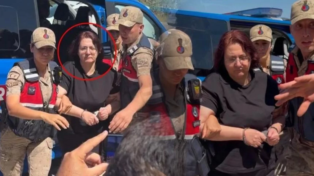 G&uuml;listan Doku dosyasında '4 koli' bilmecesi! Vali konutunda neler yaşandı?