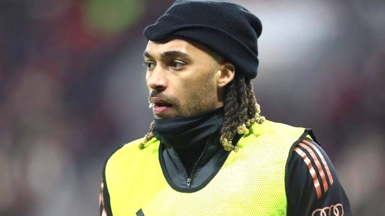 Bayern M&uuml;nih'ten Sacha Boey kararı