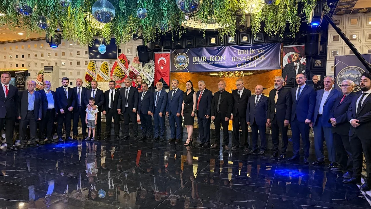 BUR-KON'un "Birlik ve Beraberlik Gecesi" Bursa'da gündem oldu
